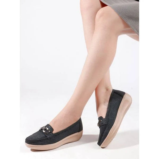 Women Classic Loafers with Comfortable Cushioned Sole - Black (EURO 38)