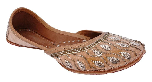 Women Embellished Ethnic Leather Jutti