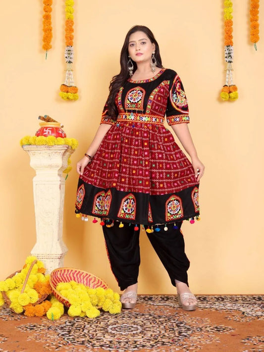 Traditional Indian Maroon Couple Wear Same Matching Outfits Set Dress